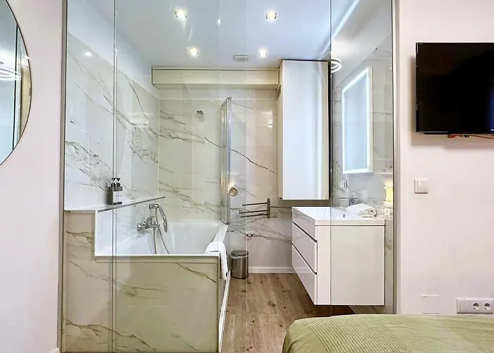 Inner I Walk To Stephansdom I Designer Flat Vienna