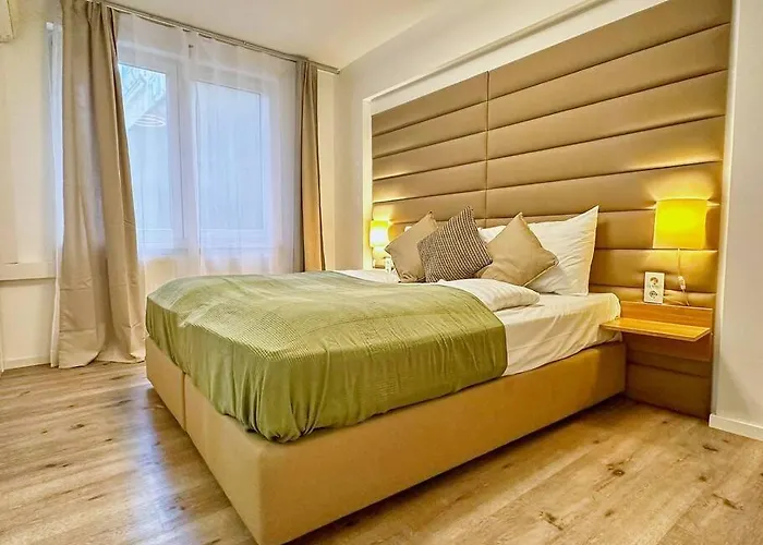 Inner I Walk To Stephansdom I Designer Flat